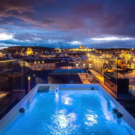 شقة Billionaires Boutique & Premium Suites, Old Town