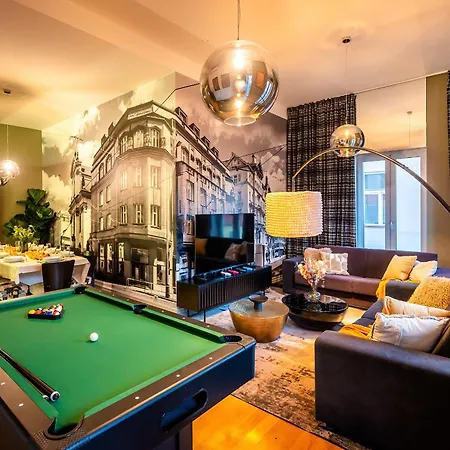 شقة Billionaires Boutique & Premium Suites, Old Town