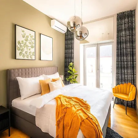 Billionaires Boutique & Premium Suites, Old Town *