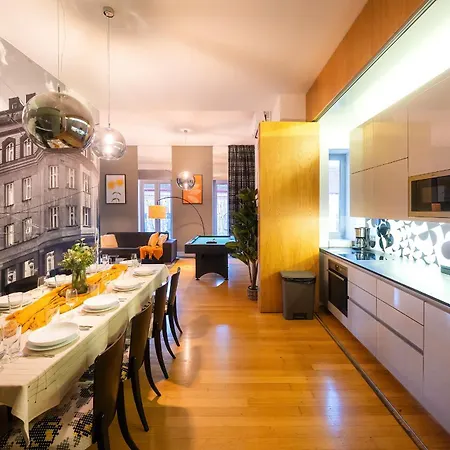 Billionaires Boutique & Premium Suites, Old Town Prága