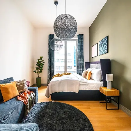 Billionaires Boutique & Premium Suites, Old Town Apartman