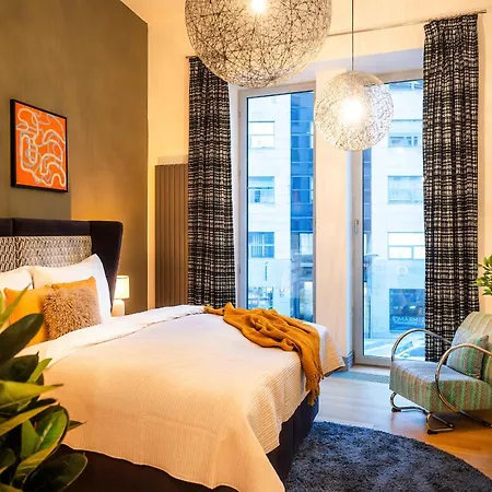Billionaires Boutique & Premium Suites, Old Town Apartman