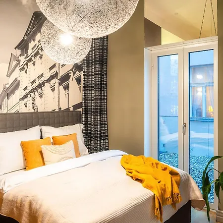 Billionaires Boutique & Premium Suites, Old Town Appartement
